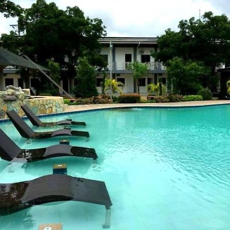 Floating Sanctuary Resort Powered By Cocotel Bulacan Exterior foto